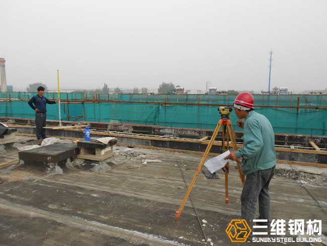 鋼結(jié)構(gòu)廠房施工中常用的檢測(cè)測(cè)量工具有哪些？