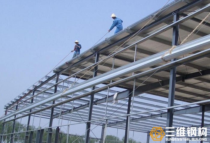 鋼結構廠房屋面板的連接方式